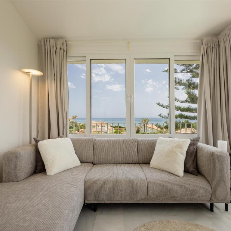 Marbella, Costabella - Beachfront Villa with Heated Pool - Villa frente a la playa - 67