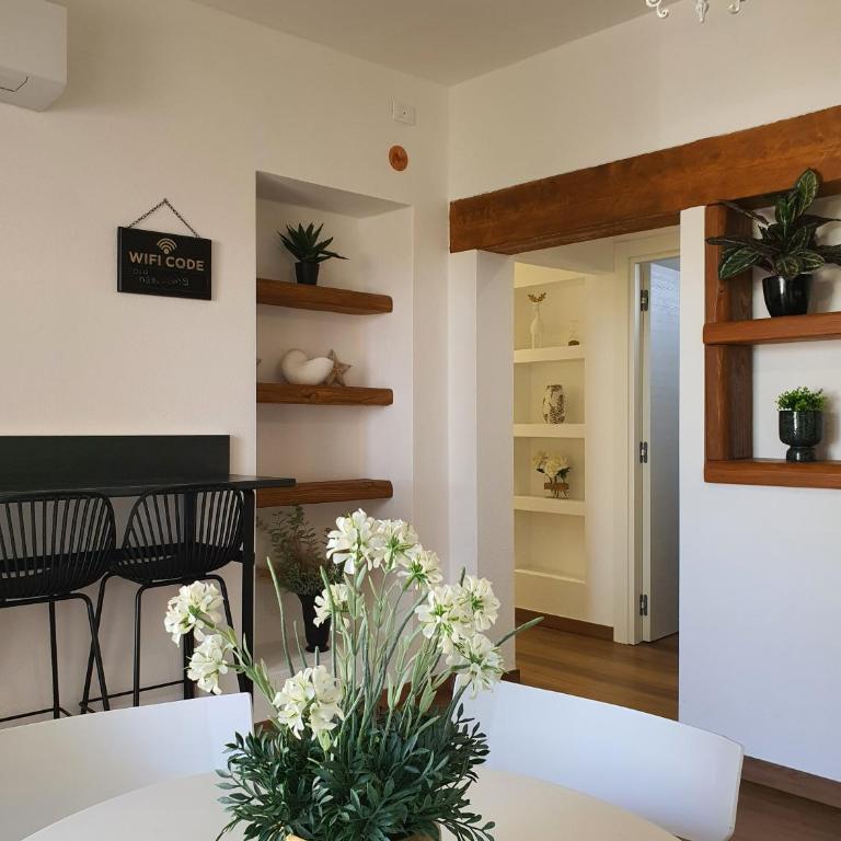 N'Est - Camere di design in centro storico a Orosei - Doppelzimmer mit eigenem Bad - 14
