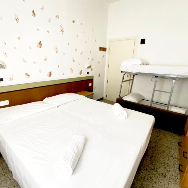 Hotel Eliseo - Camera Tripla Economy - 3