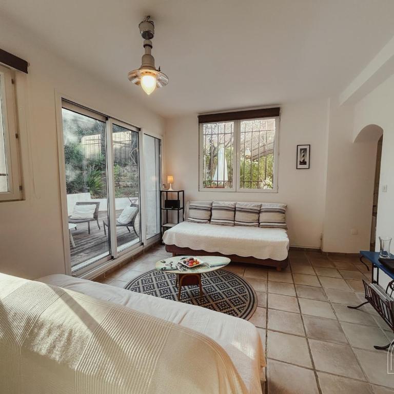 Charmante maison à Sanary - au calme avec piscine - Maison 3 Chambres - 2