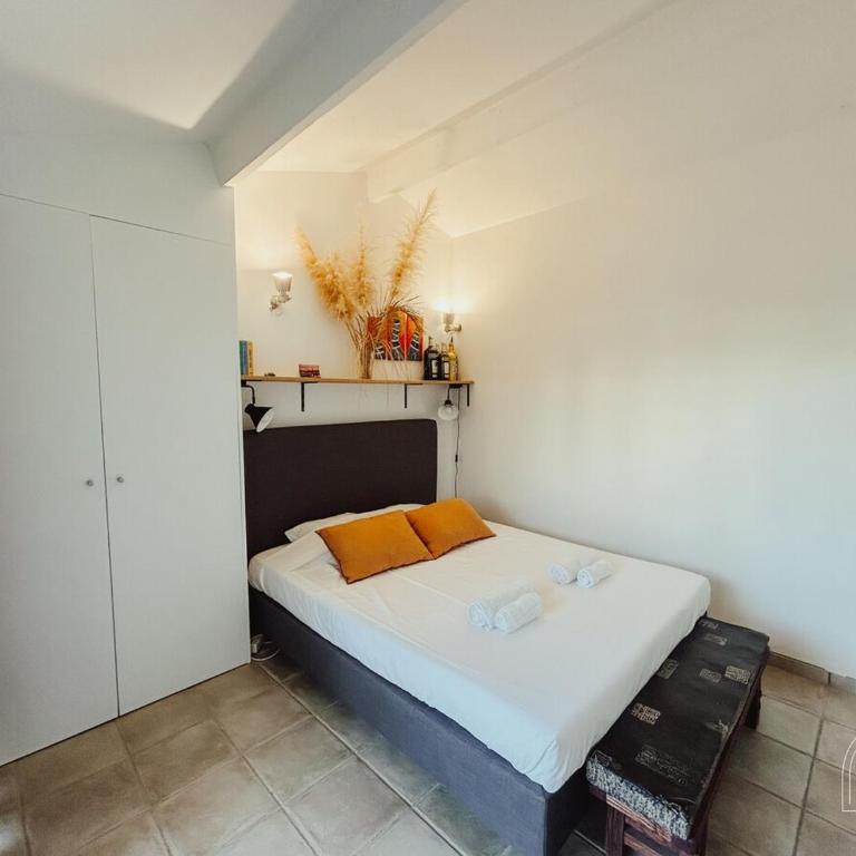 Charmante maison à Sanary - au calme avec piscine - Maison 3 Chambres - 35