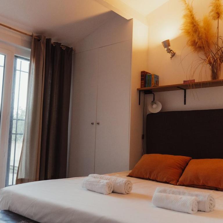 Charmante maison à Sanary - au calme avec piscine - Maison 3 Chambres - 45