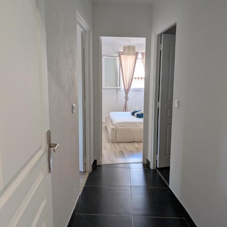 3 pièces proche gare - clim, accès plage à pied - Apartamento de 2 dormitorios - 11