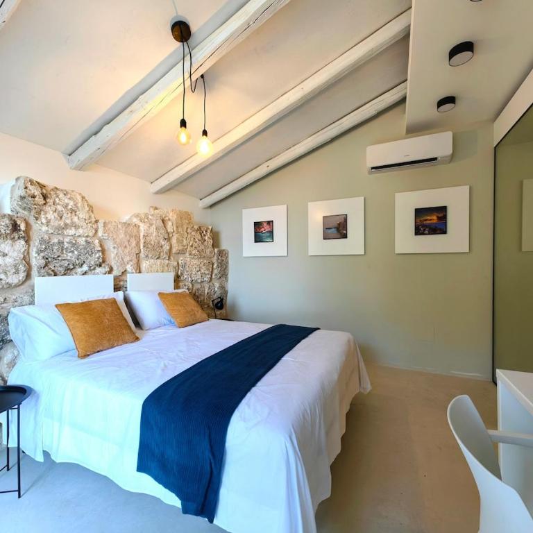 Villa Teleffio - Three-Bedroom House - 5