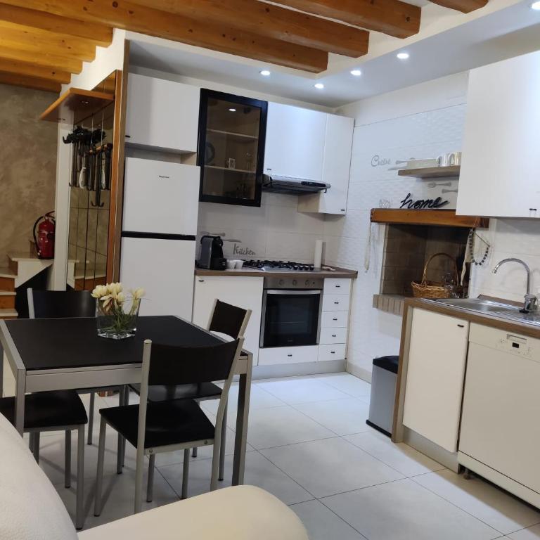 Angolo Del Paradiso - Appartamento con 2 Camere da Letto - 2