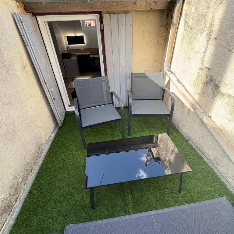Appartement rénové en centre-ville avec terrasse - Appartement 1 Chambre - 12