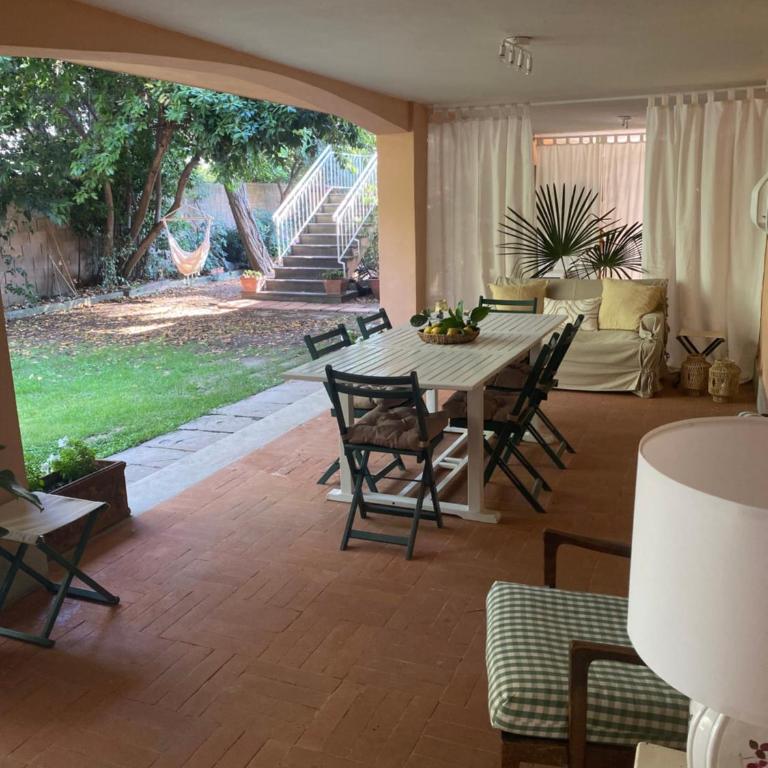 La casa in pineta di fronte al mare - Three-Bedroom Apartment - 33