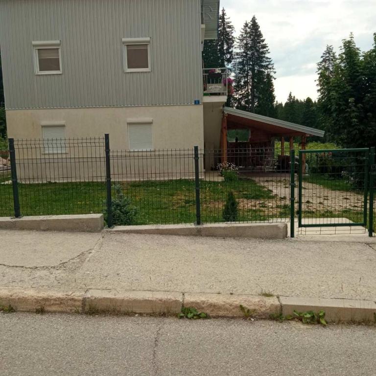 Apartman Lucija - Two-Bedroom Apartment - 5
