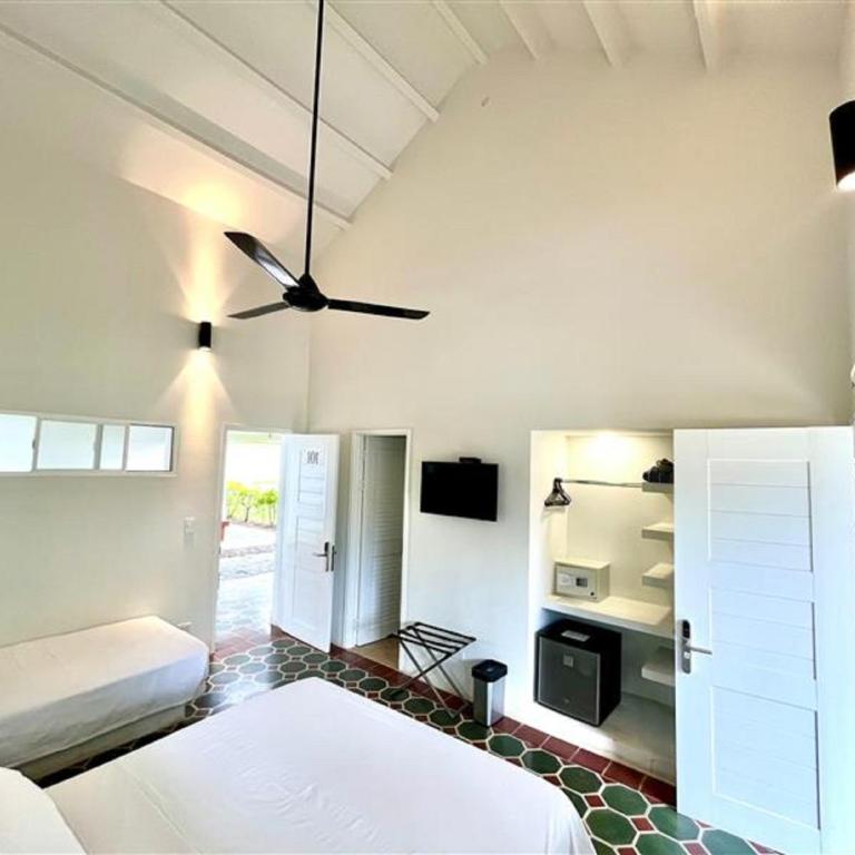 Hotel Las Palmeras - Superior Triple Room - 3