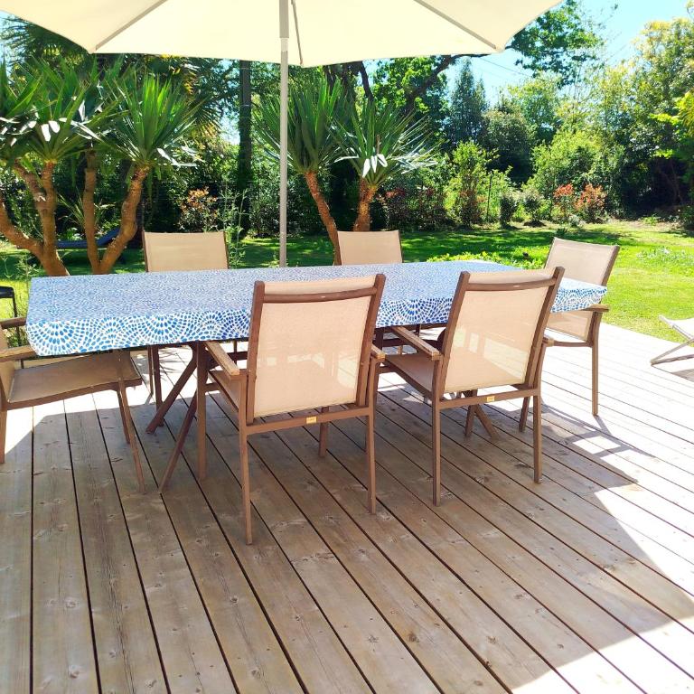 Family House 190 m2 - 3 Bedrooms, 2 Bathrooms - Villa - 18