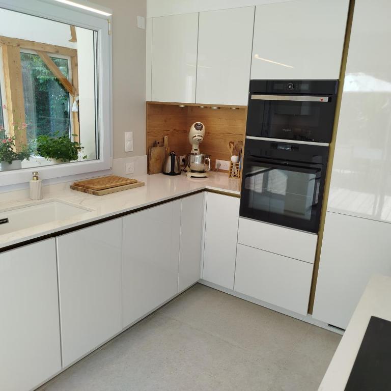 Family House 190 m2 - 3 Bedrooms, 2 Bathrooms - Villa - 6