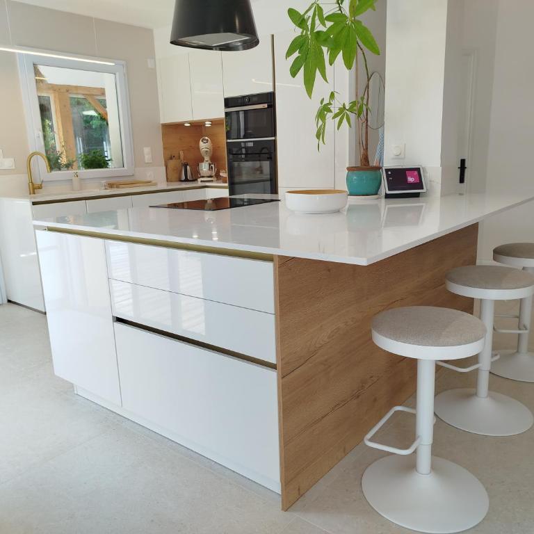 Family House 190 m2 - 3 Bedrooms, 2 Bathrooms - Villa - 5