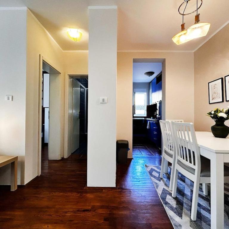 Stylish 1 Bedroom Apartment Budva - Apartman sa 1 Spavaćom Sobom - 16