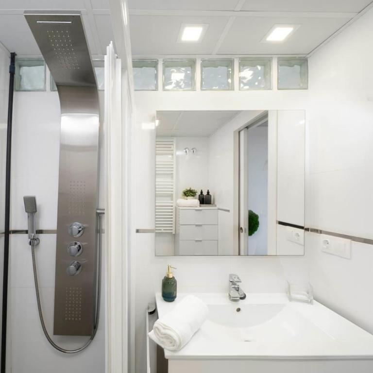 Primera línea de playa Poniente - Apartamento de 2 dormitorios - 13