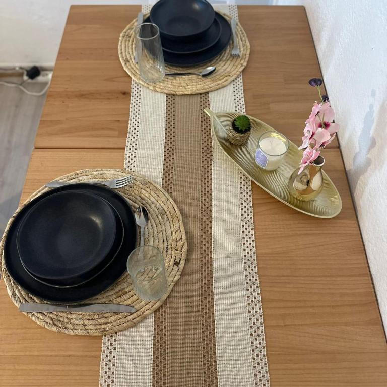 studio Nimes capouchiné parking et balcon proche centre - One-Bedroom Apartment - 14