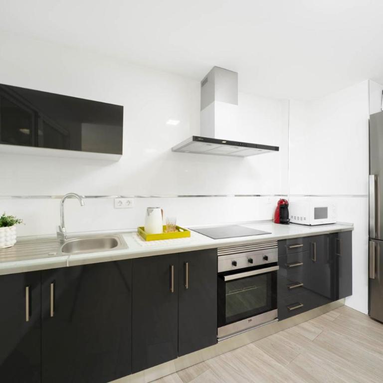 Primera línea de playa Poniente - Apartamento de 2 dormitorios - 6