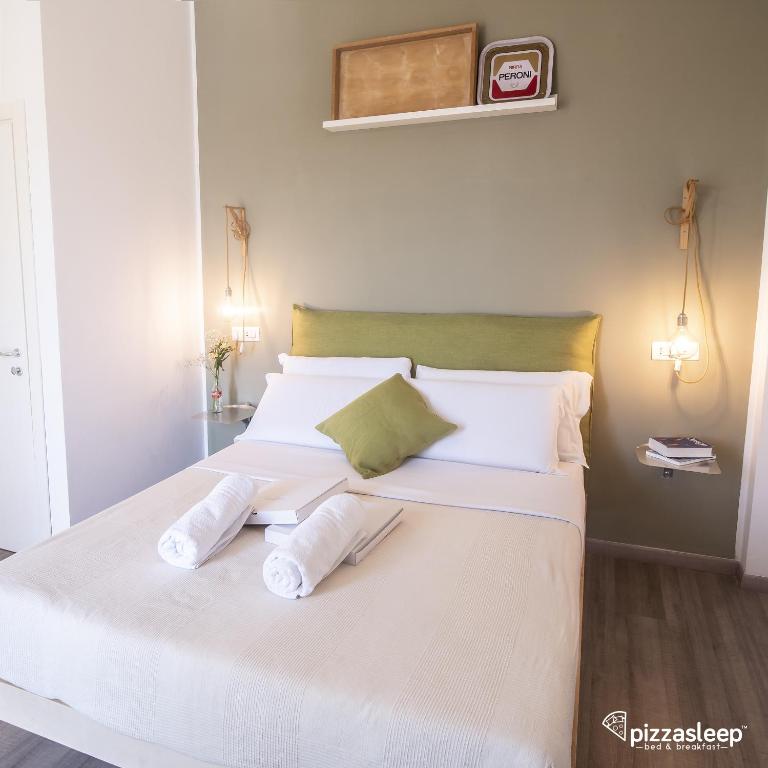 PizzaSleep B&B - Deluxe Double Room with Balcony and Sea View - 29