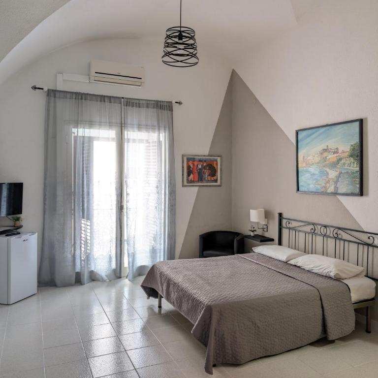 B&B Il Geranio - Camera Matrimoniale con Balcone (3 Adulti) - 4