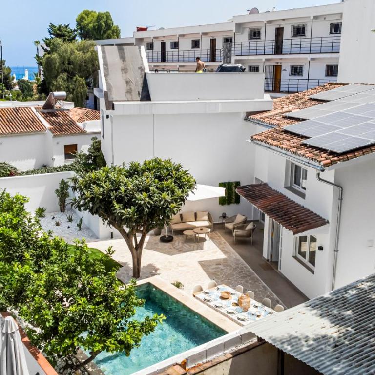 Benalmadena Beach Villa-Luxe new 5BR heated pool & BBQ kitchen at prime location near Puerto Marina & Beach - Villa Deluxe - 65