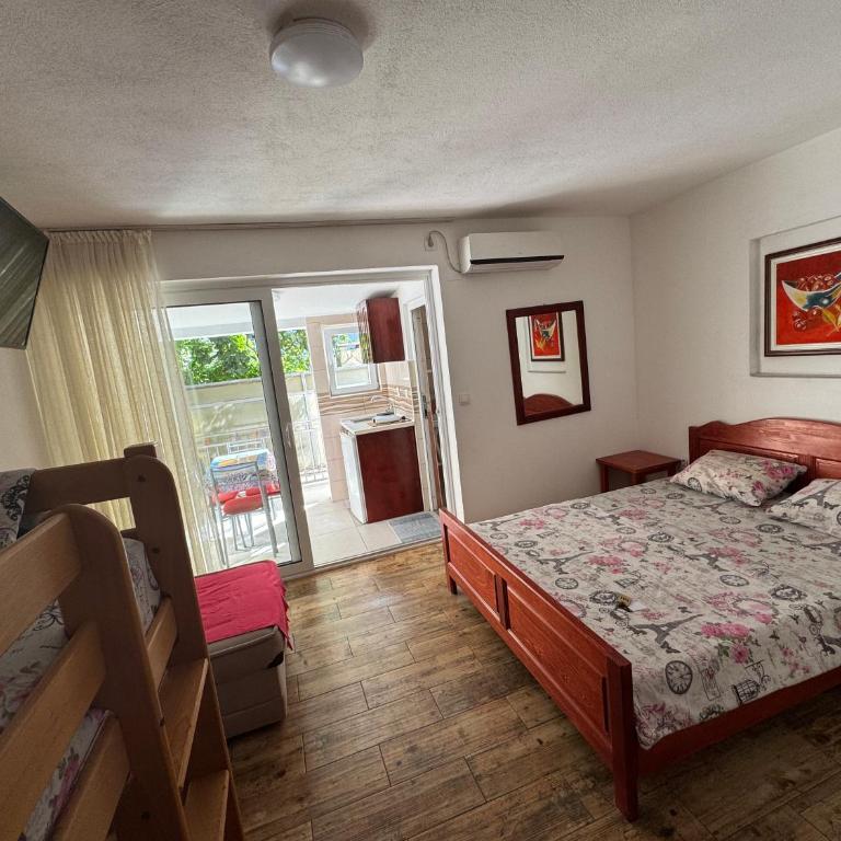 Apartments TRI SRCA - Studio sa Sofom na Izvlačenje - 1