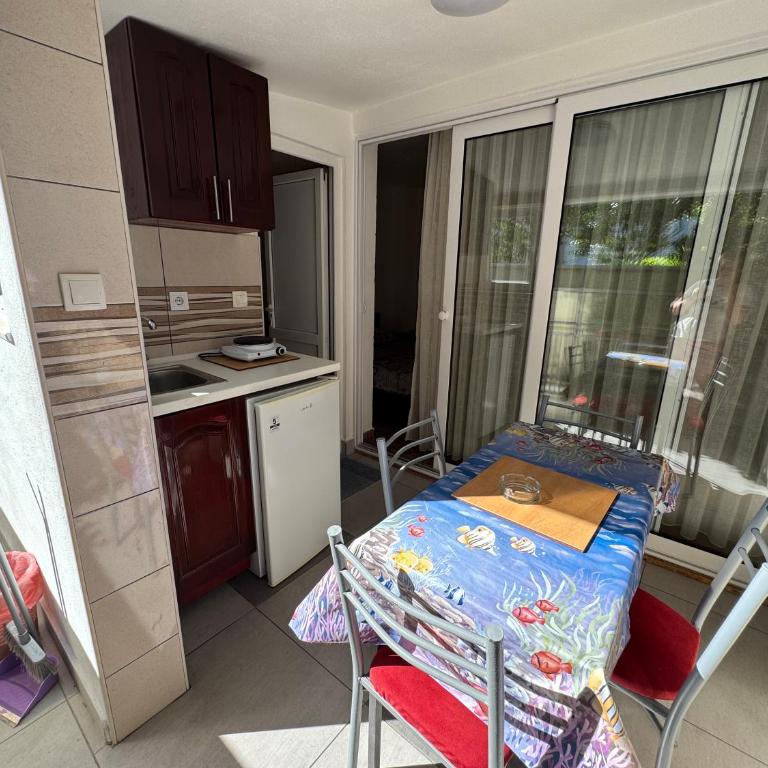 Apartments TRI SRCA - Studio sa Sofom na Izvlačenje - 4