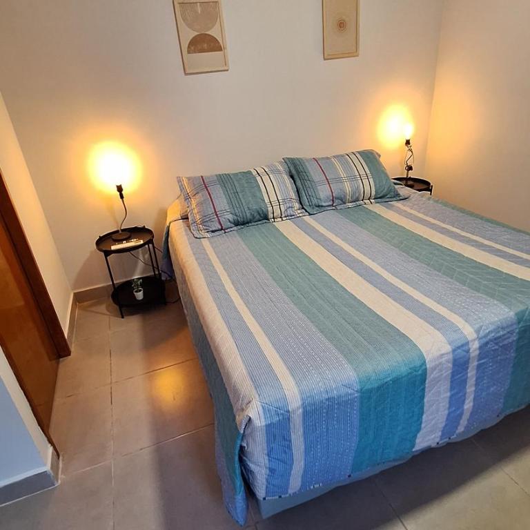 Departamentos Emilia - Estudio con 1 cama grande - 2