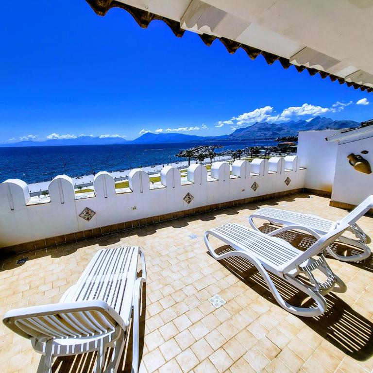 Seafront House Gabbiano Azzurro - Apartment - 4