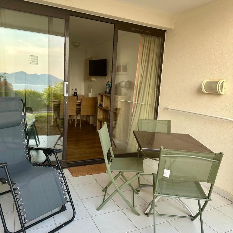 Renoir 252 - Appartement rez-de-jardin type F2 - Petite vue mer - Apartment mit 1 Schlafzimmer - 11