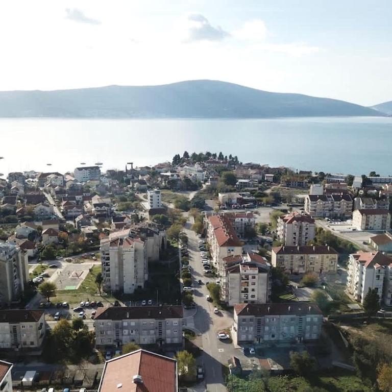 1bd Blue Paradise Apt in Tivat Center - Apartment - 20