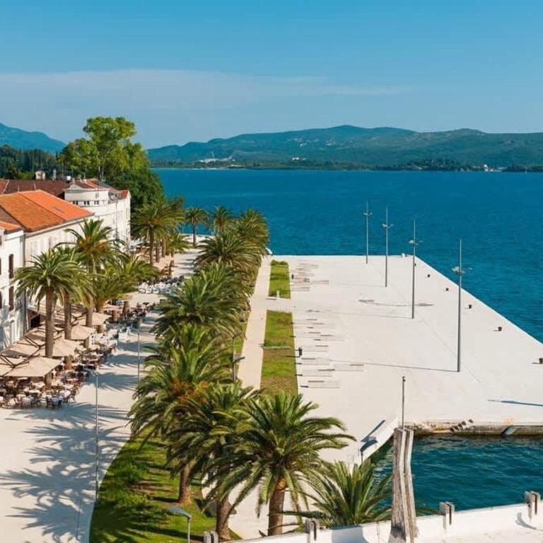 1bd Blue Paradise Apt in Tivat Center - Apartment - 23