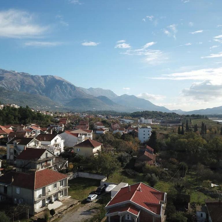 1bd Blue Paradise Apt in Tivat Center - Apartment - 24