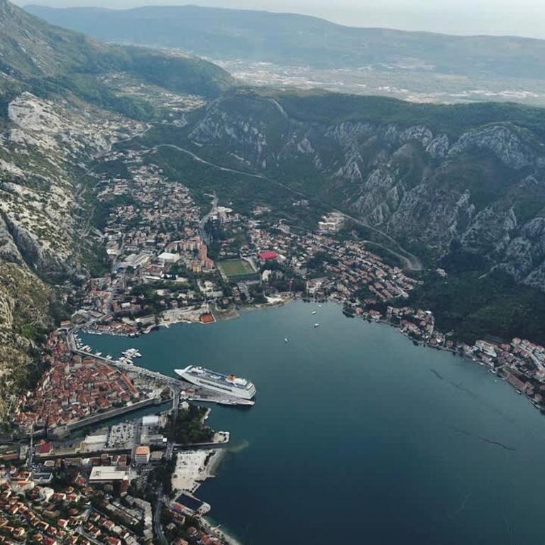 1bd Blue Paradise Apt in Tivat Center - Apartment - 39