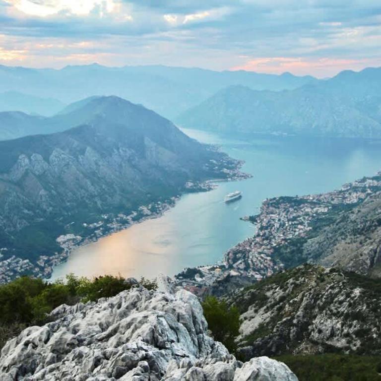 1bd Blue Paradise Apt in Tivat Center - Apartment - 40