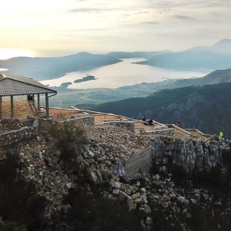 1bd Blue Paradise Apt in Tivat Center - Apartment - 38