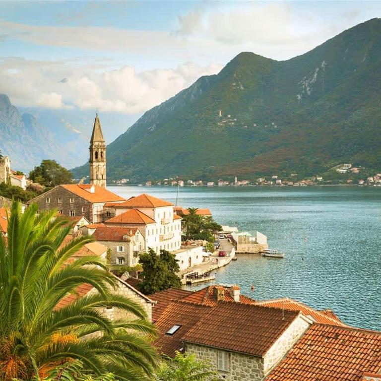 1bd Blue Paradise Apt in Tivat Center - Apartment - 42