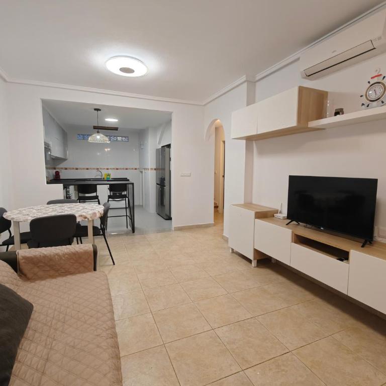Casa Bahía - Four-Bedroom House - 15