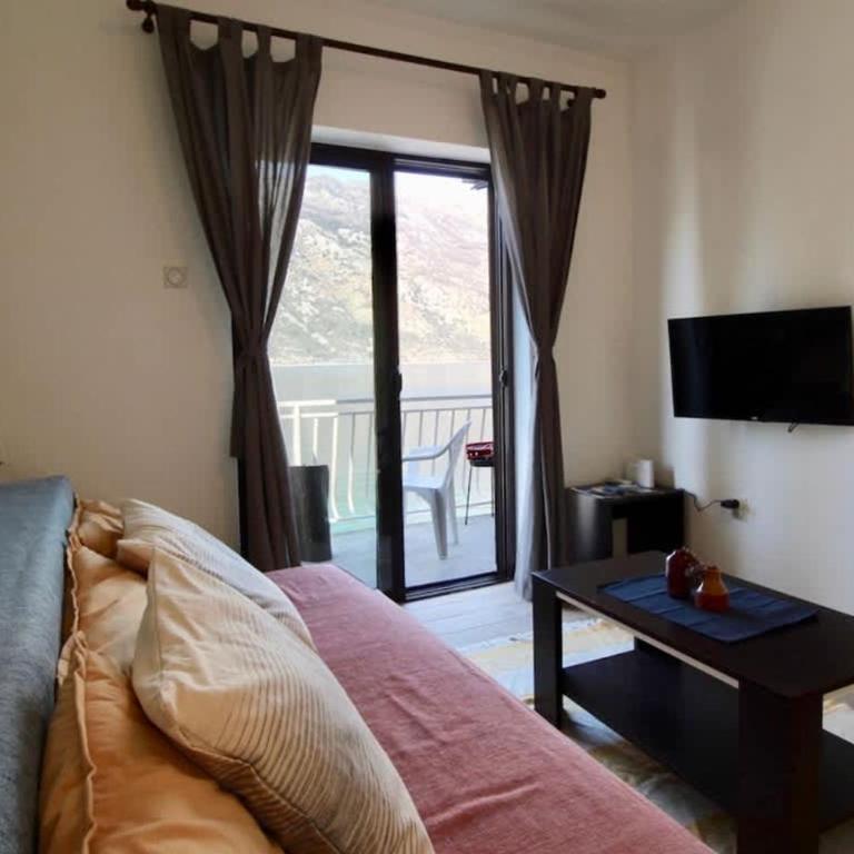 1bd Waterfront Apt w Perast Views - Apartment - 13