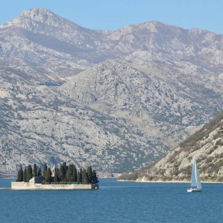 1bd Waterfront Apt w Perast Views - Apartment - 23