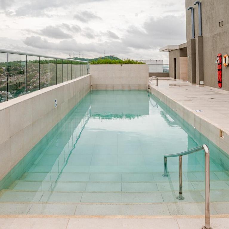 Apto Luxury Cartagena 7 minutos a pie de la playa - Three-Bedroom Apartment - 41
