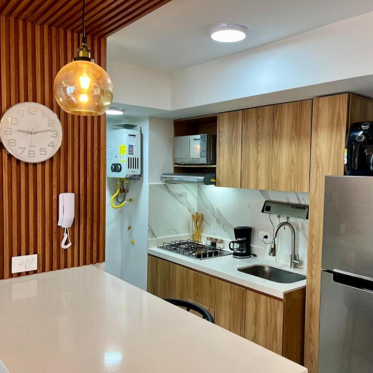 Apto Luxury Cartagena 7 minutos a pie de la playa - Three-Bedroom Apartment - 33