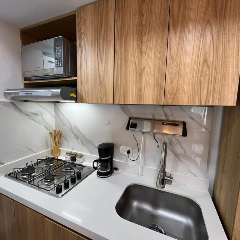 Apto Luxury Cartagena 7 minutos a pie de la playa - Three-Bedroom Apartment - 32