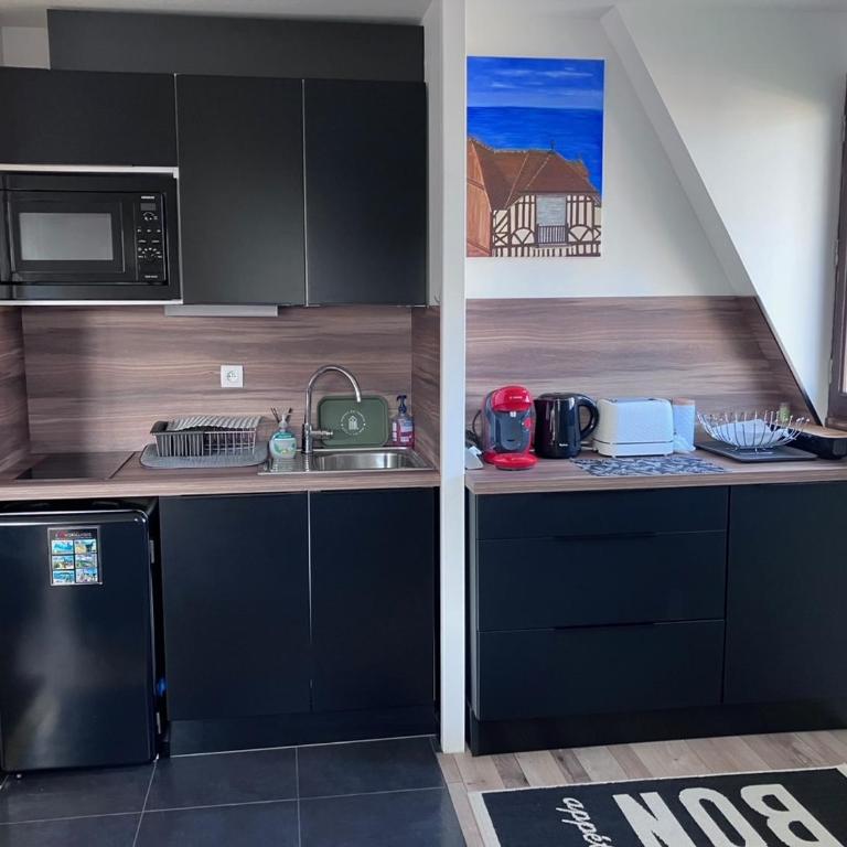 Duplex familial refait à neuf avec balcon, à deux pas de la plage - FR-1-712-96 - Appartamento - 4