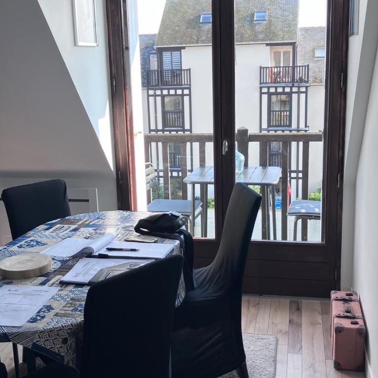 Duplex familial refait à neuf avec balcon, à deux pas de la plage - FR-1-712-96 - Appartamento - 5