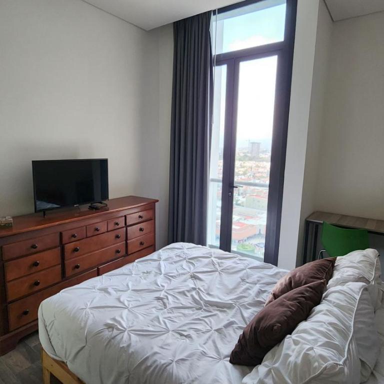 Classiqa 3 bedroom with view QueridaEstancia - Three-Bedroom Apartment - 32