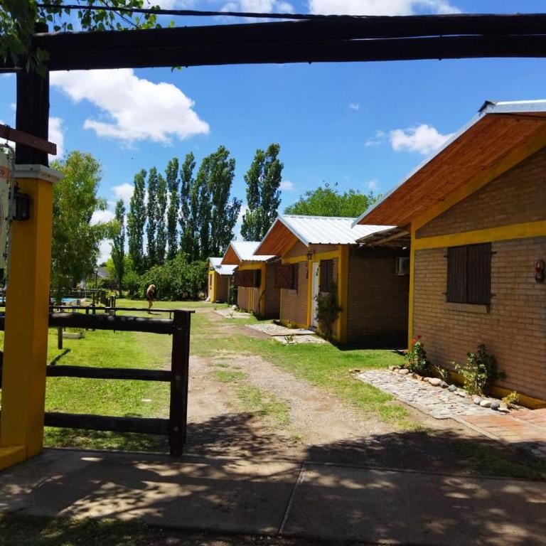 Cabañas Newen - Habitación Doble con baño privado - 2 camas - 1