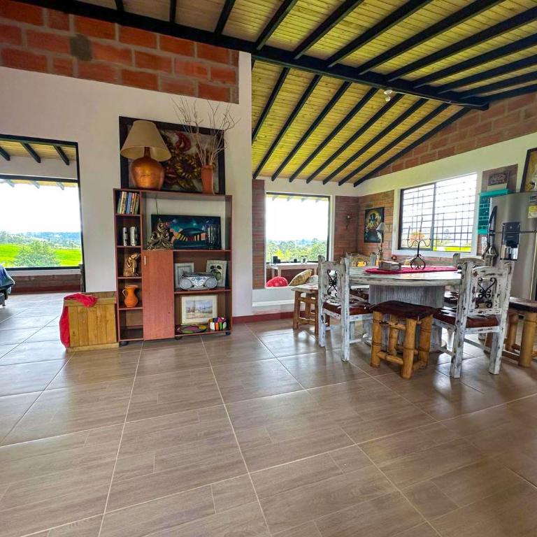 Casa de Campo en San Pedro - Three-Bedroom House - 2