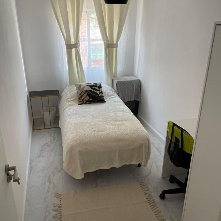 New - My holiday home with patio in Alicante - Two-Bedroom Apartment - 31