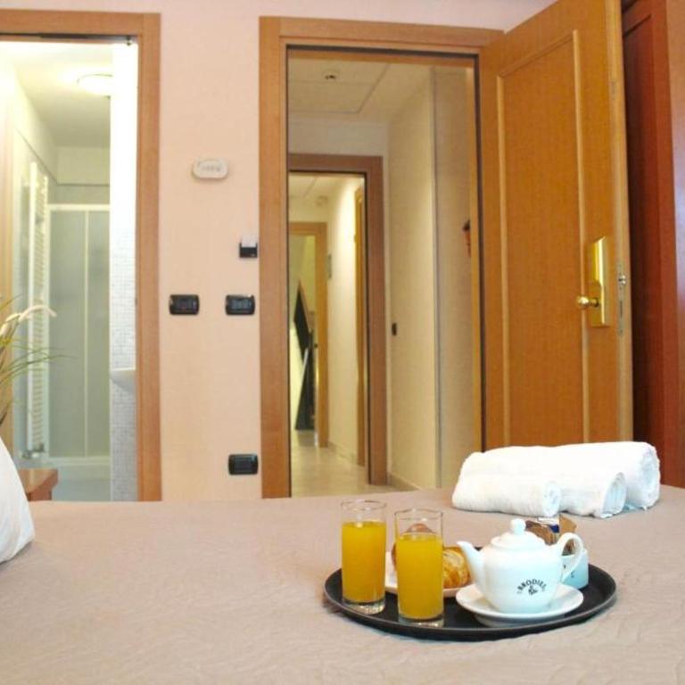 Giole Hotel - Camera Matrimoniale/Doppia con Letti Singoli con Balcone - 1