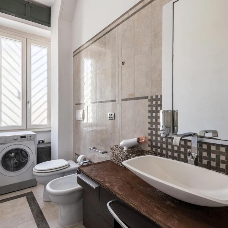 HOME Suitte in San Giovanni near Basilica - Roma - - Suite-Apartment - 24