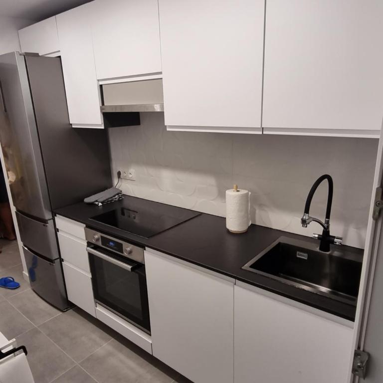 Apartamento NINES moderno y céntrico, en zona tranquila cerca de la playa - Apartamento de 2 dormitorios - 5